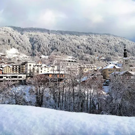 Castel Des Roches-4 *